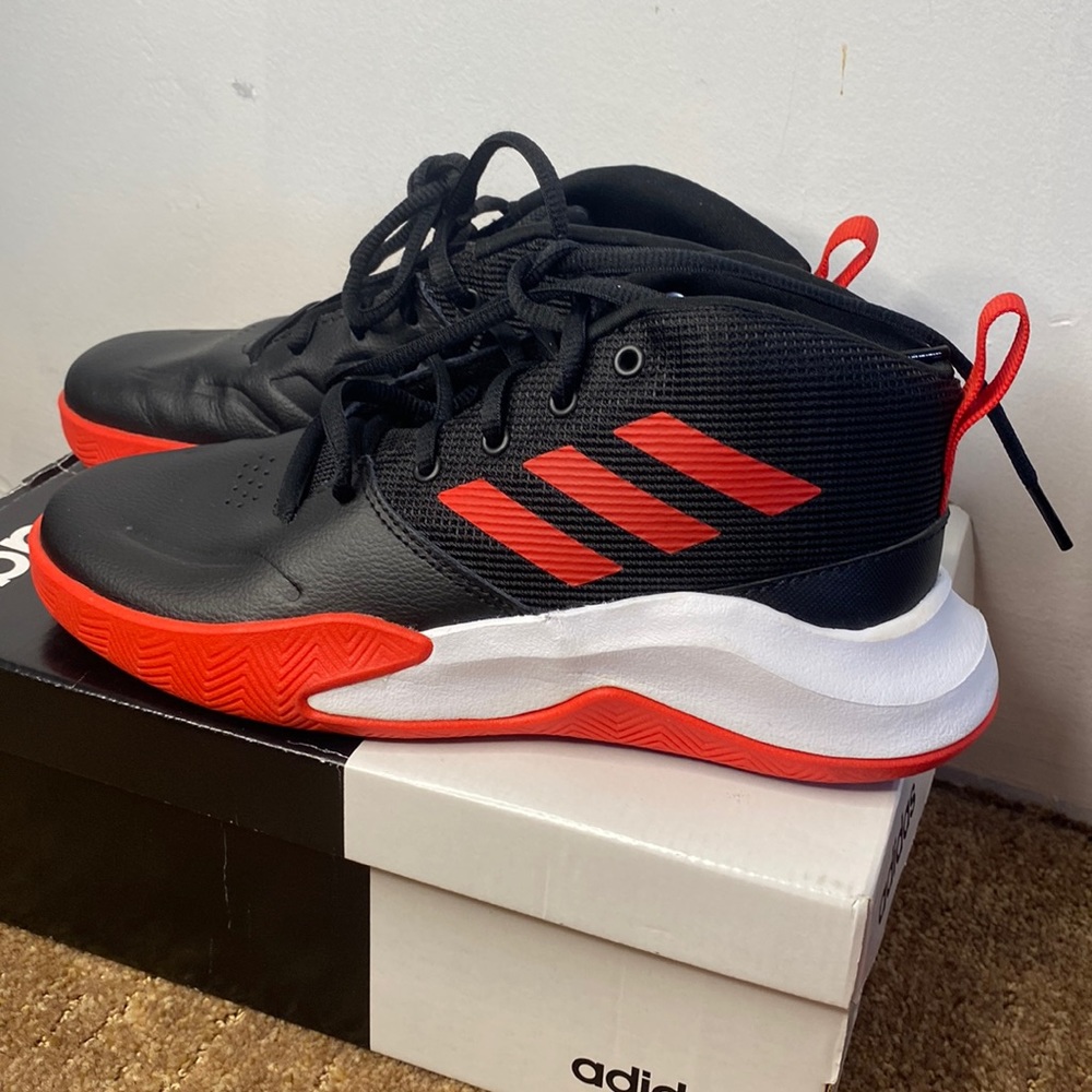 Adidas OwnTheGame K Wide Basketball
